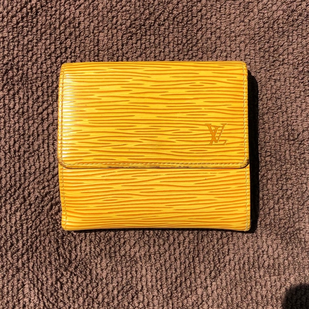 Vintage Louis Vuitton Epi Wallet